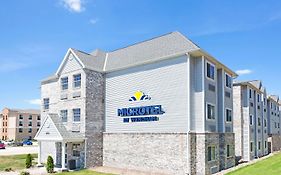 Microtel Urbandale Iowa